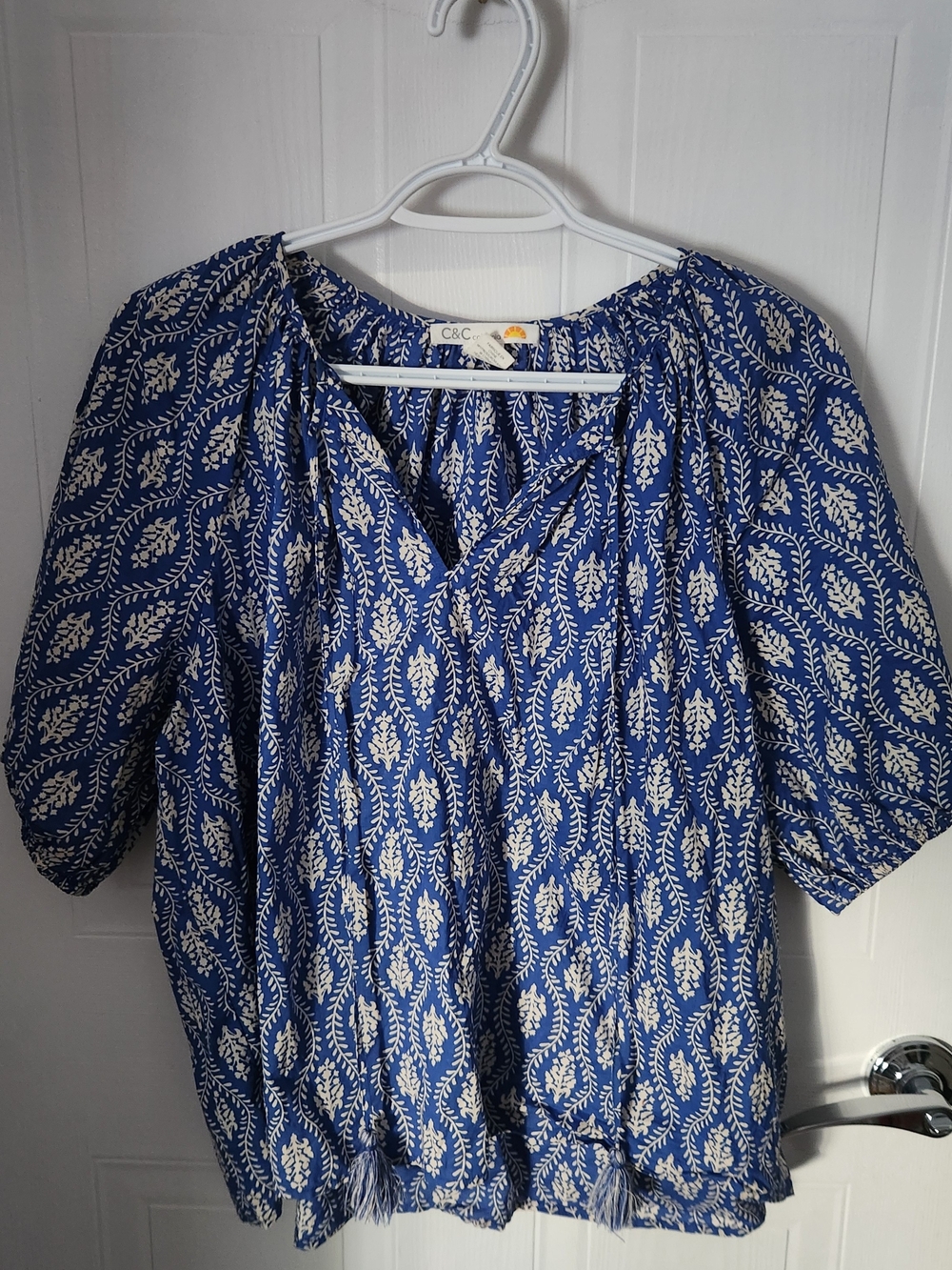 C&C California Royal Blue Leaf-Print Peasant Top